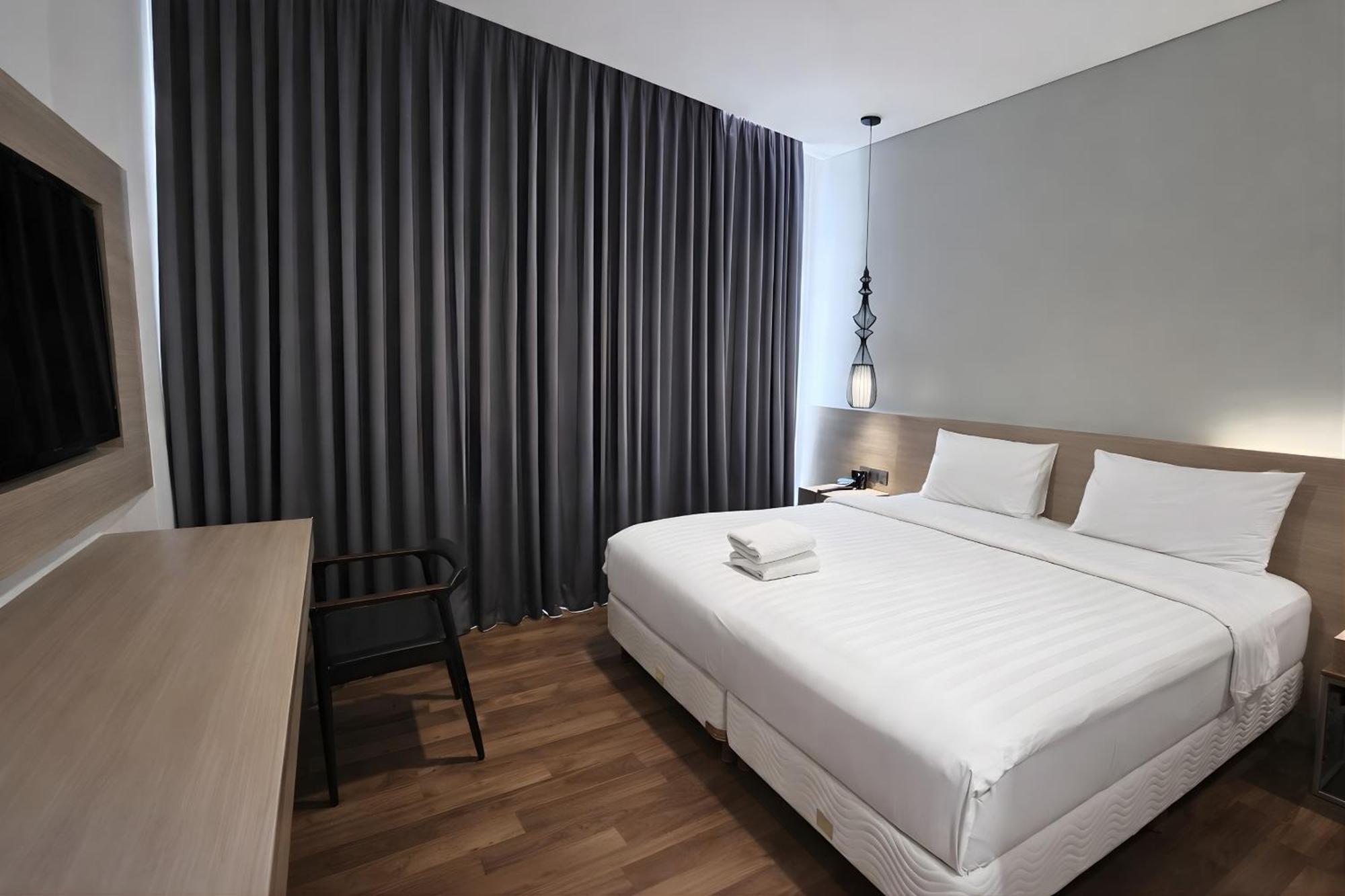 Superior Double Room,1747023397:JPEG